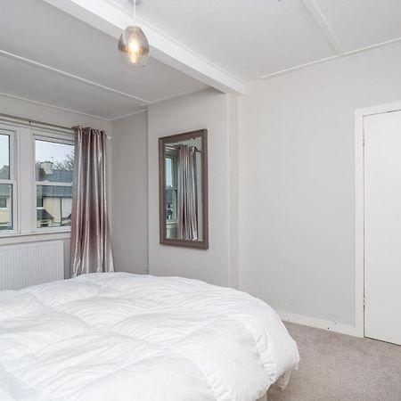 Pass The Keys Cosy And Spacious 2 Beds Flat With - Free Parking Édimbourg Extérieur photo